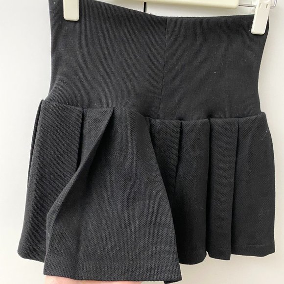 Women's Winter Knit Skirt - Picture 4 of 12